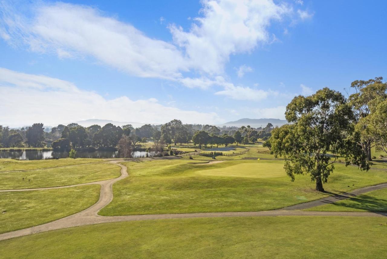 Отель Country Club Tasmania Лонсестон Экстерьер фото